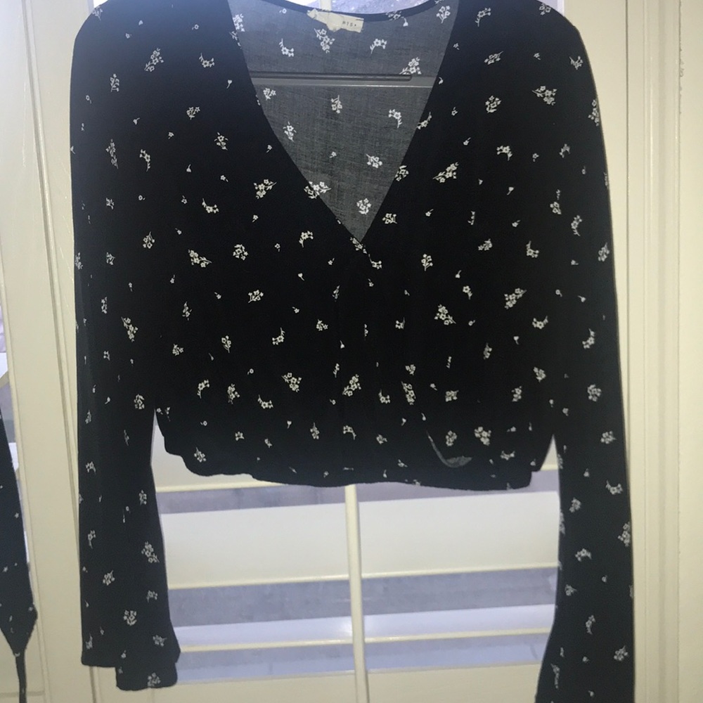 trendy top YOU NEED